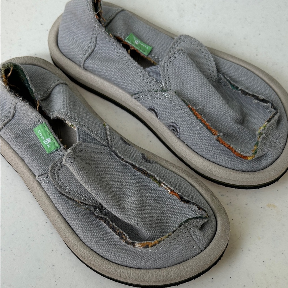 Sanuk Gray Kids Slip-On Slippers